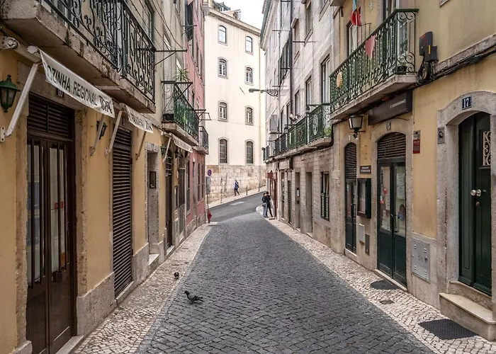 Cozy 1-bedroom - Historic Location By Lisbeyond Appartement Lissabon