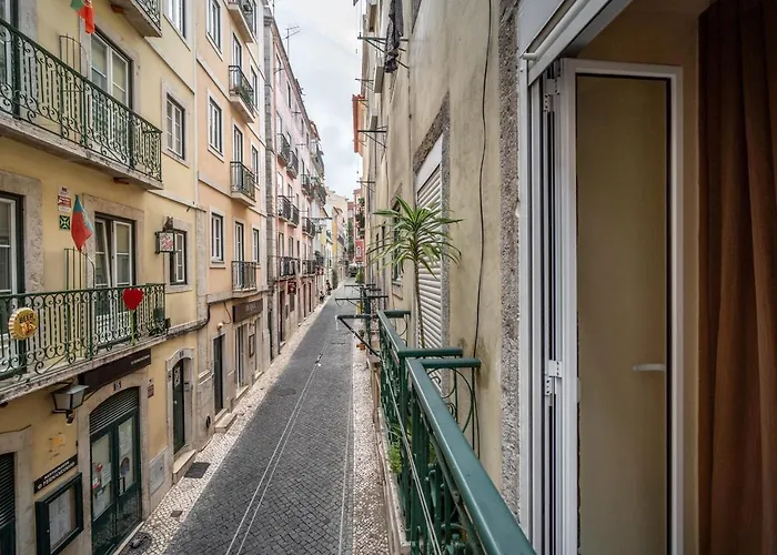Cozy 1-bedroom - Historic Location By Lisbeyond Appartement