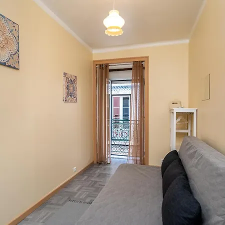 Cozy One Bedroom In Historic Location - Carmo Apartman Lisboa
